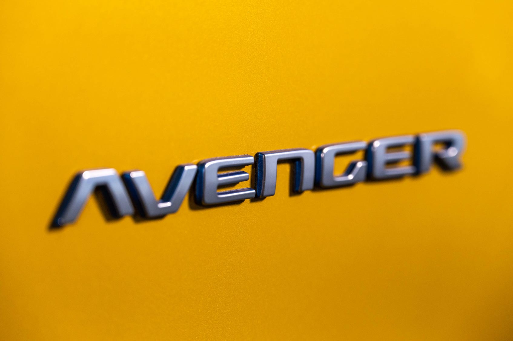 adesivo logo scritta jeep avenger